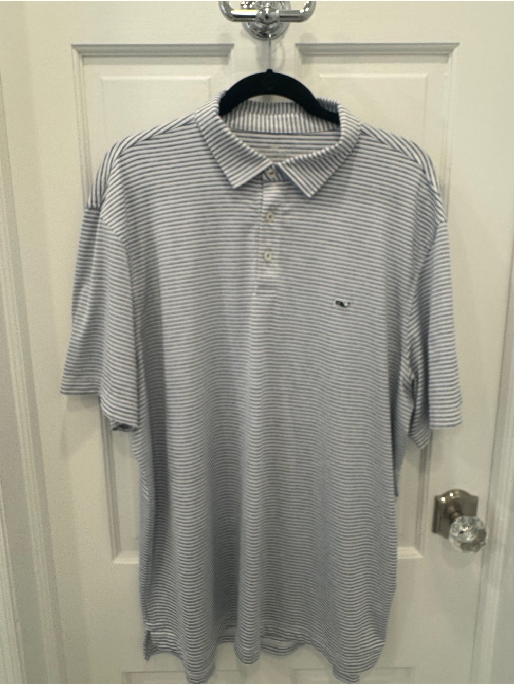 Vineyard Vines Men's Blue and White Striped Polo